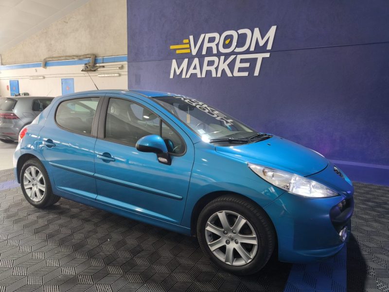 PEUGEOT 207 1.6 HDI  90 CV FAIBLE KILOMETRAGE ENTRETIEN A JOUR