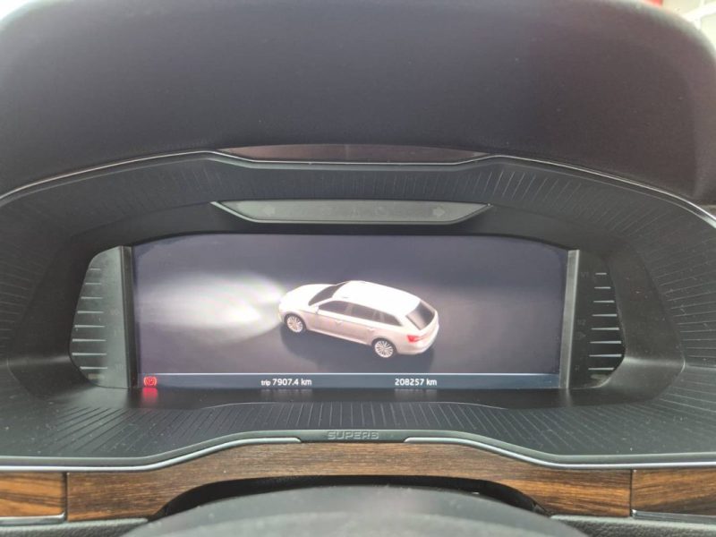 SKODA SUPERB COMBI 2.0 TDI 150 SCR DSG7 SCOUT 2021