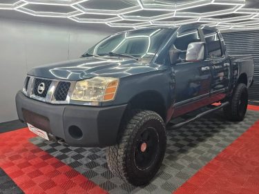 NISSAN TITAN 5.6 2004