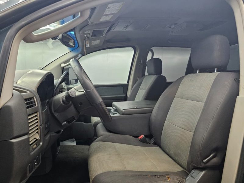 NISSAN TITAN 5.6 2004