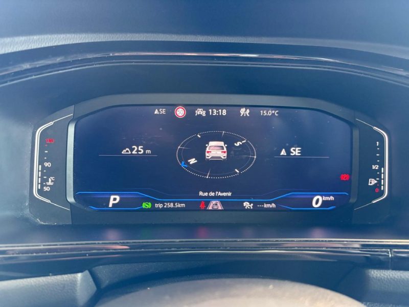 🔹 Volkswagen T-Roc 2.0 TDI 150 Ch R-Line DSG 7✨Toit ouvrant panoramique🎥 Caméra de recul 