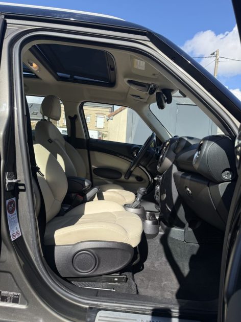 MINI Cooper COUNTRYMAN PACK CHILI 122CH BVA / Toit ouvrant / Radar de recul 