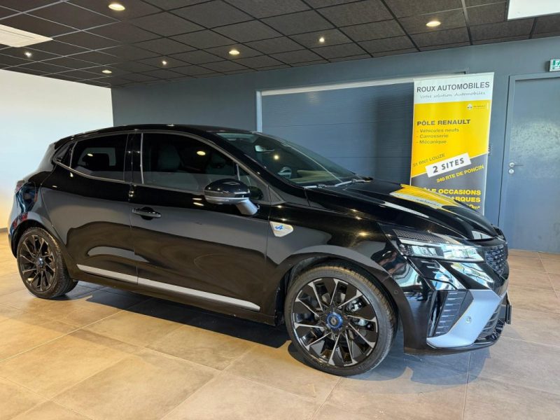 RENAULT CLIO E-TECH 145 ESPRIT ALPINE / CAMERA 360° / ENTRETIEN RENAULT  2024