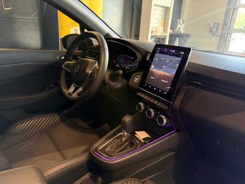 RENAULT CLIO E-TECH 145 ESPRIT ALPINE / CAMERA 360° / ENTRETIEN RENAULT  2024