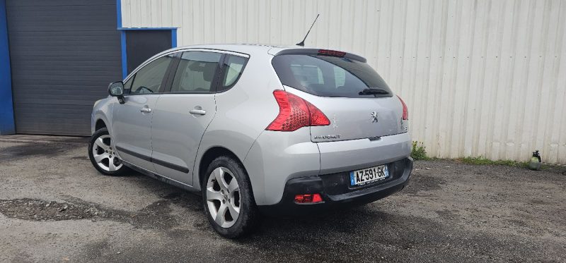 PEUGEOT 3008 1.6 HDI 16V 110 PREMIUM 