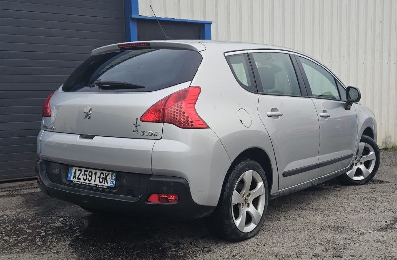 PEUGEOT 3008 1.6 HDI 16V 110 PREMIUM 