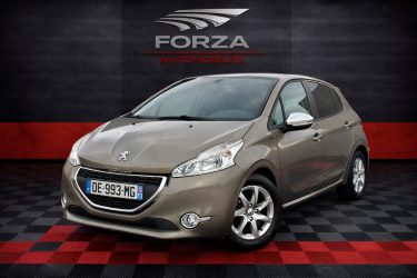 PEUGEOT 208 208 1.2 VTI STYLE  5P 2014