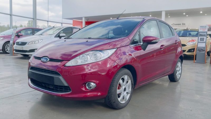 FORD FIESTA 1,3 GHIA 5PORTES 1ER MAIN GARANTIE 6MOIS