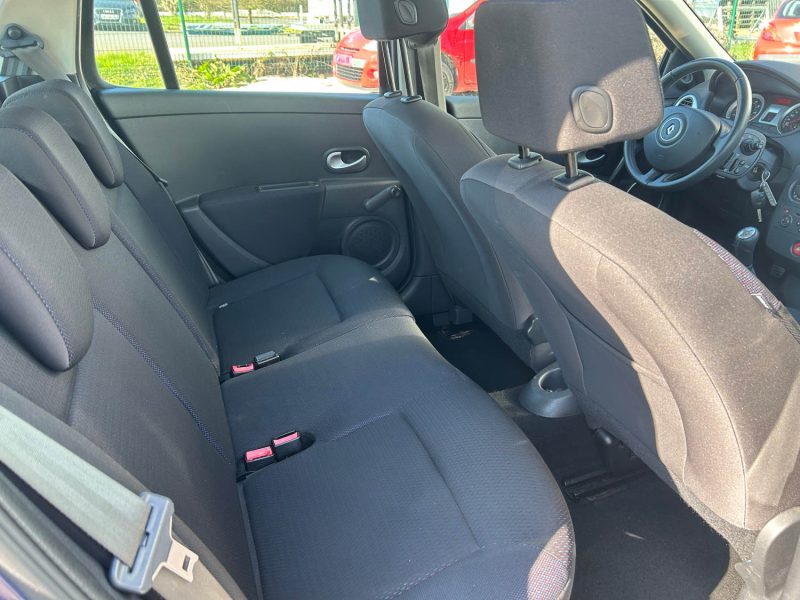 RENAULT CLIO 1.2 ESSNCE GRANDTOUR 75CH 2008
