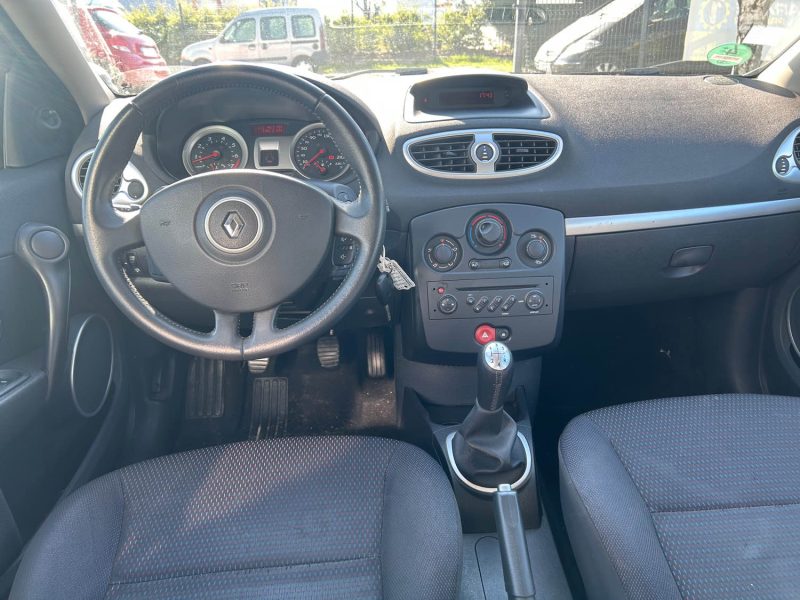 RENAULT CLIO 1.2 ESSNCE GRANDTOUR 75CH 2008