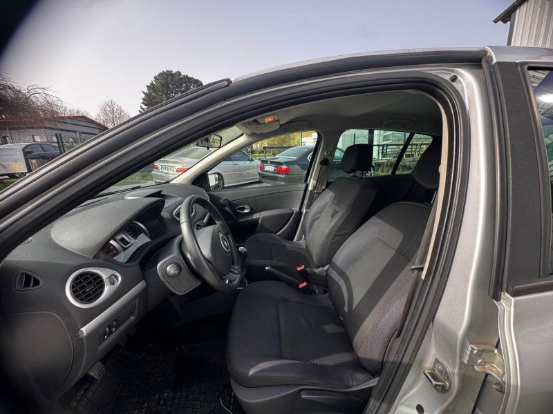 RENAULT CLIO 1.2 ESSENCE 75CH 2008