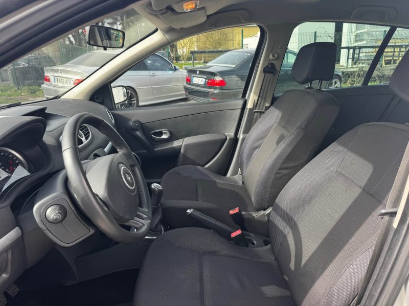 RENAULT CLIO 1.2 ESSENCE 75CH 2008