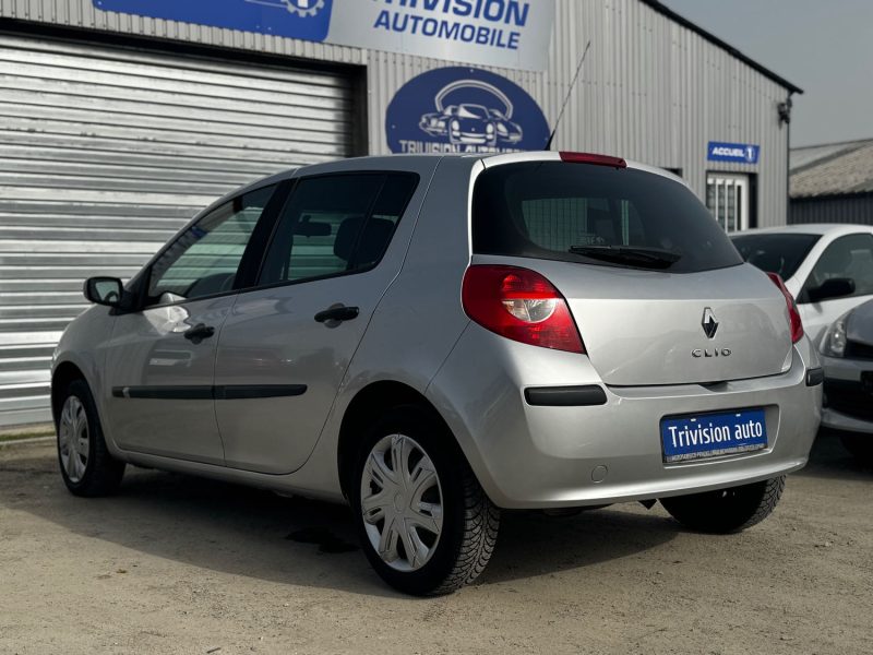 RENAULT CLIO 1.2 ESSENCE 75CH 2008