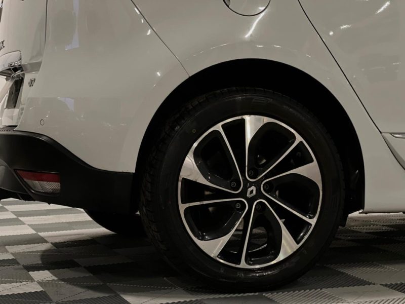 RENAULT SCENIC 1.6 DCI 130CH ENERGY BOSE