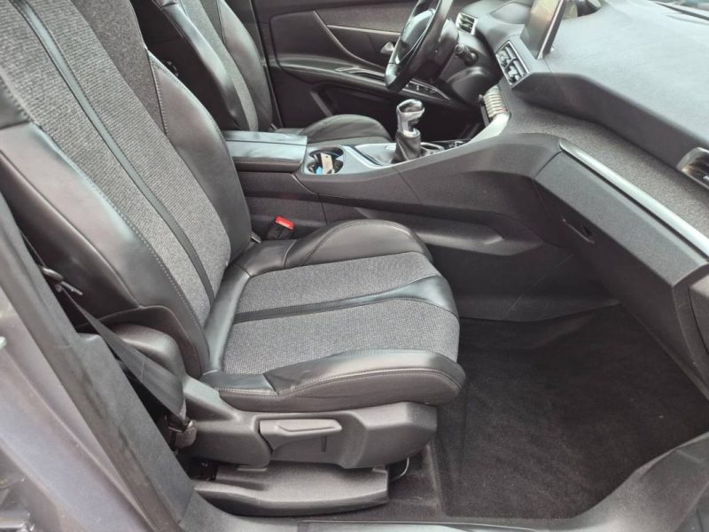 PEUGEOT 3008 II 2.0 BLUEHDI 150CH S&S BVM6 ALLURE 2017