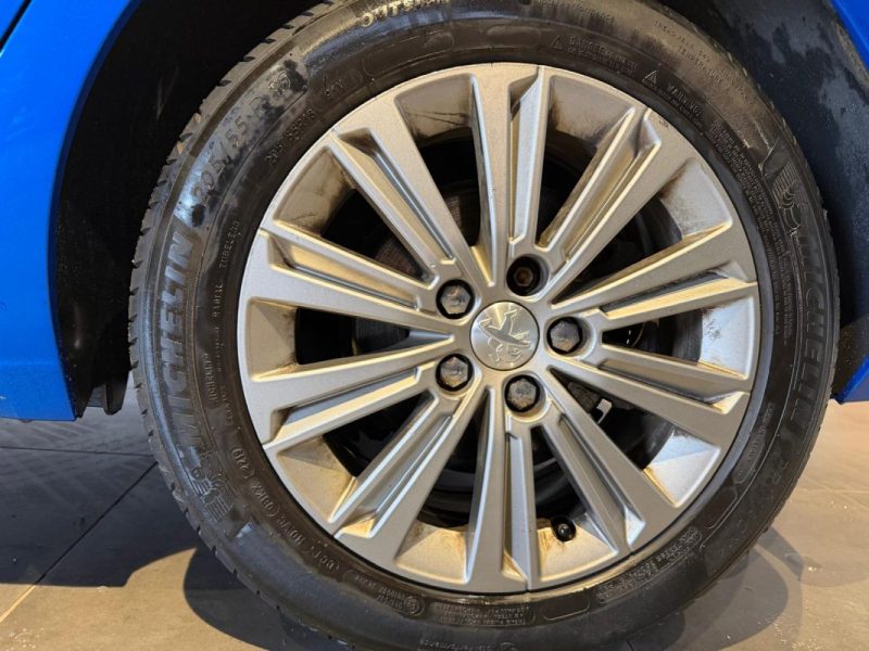 PEUGEOT 308 II 1.5 BLUEHDI 130 ALLURE / CAMERA / HISTORIQUE ENTRETIEN COMPLET