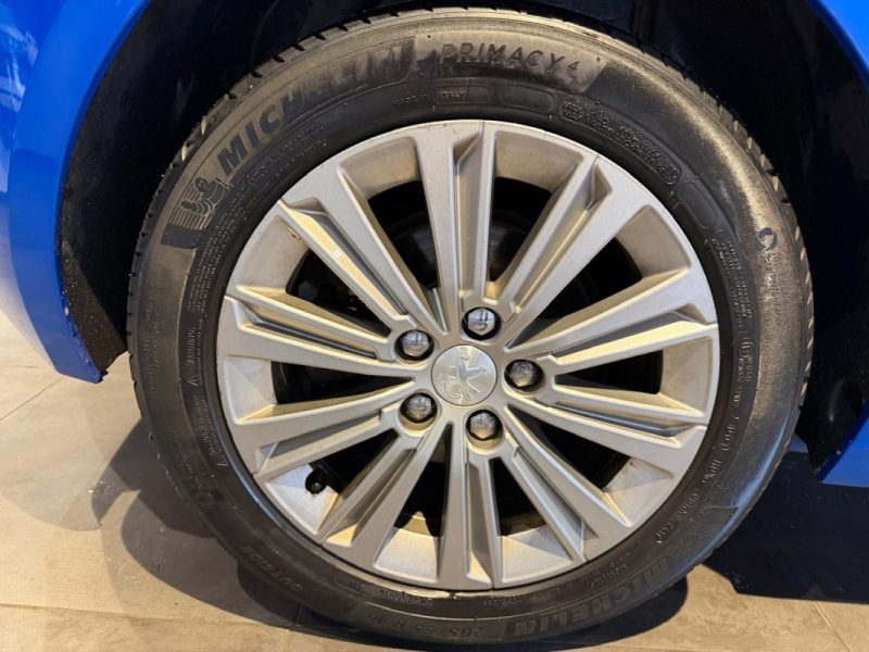 PEUGEOT 308 II 1.5 BLUEHDI 130 ALLURE / CAMERA / HISTORIQUE ENTRETIEN COMPLET