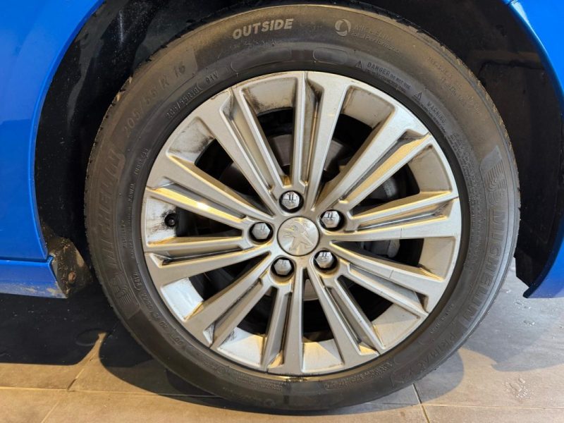 PEUGEOT 308 II 1.5 BLUEHDI 130 ALLURE / CAMERA / HISTORIQUE ENTRETIEN COMPLET