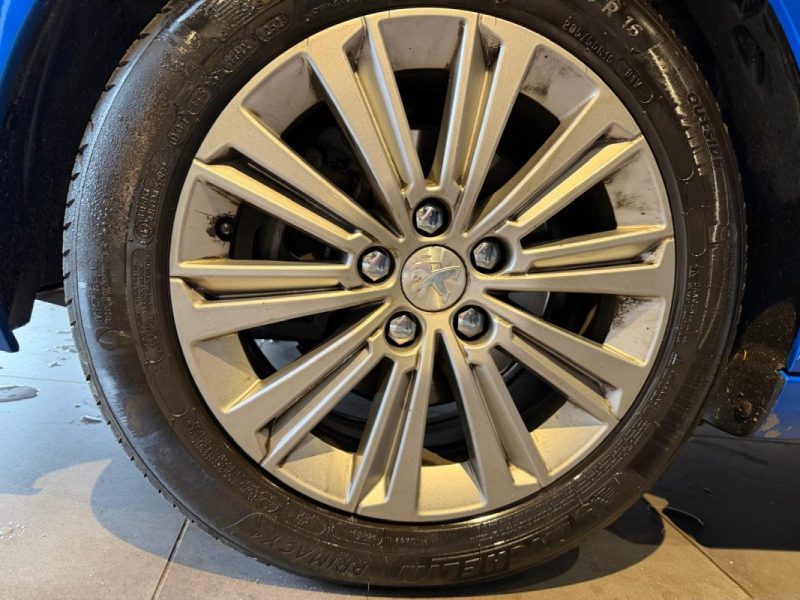 PEUGEOT 308 II 1.5 BLUEHDI 130 ALLURE / CAMERA / HISTORIQUE ENTRETIEN COMPLET