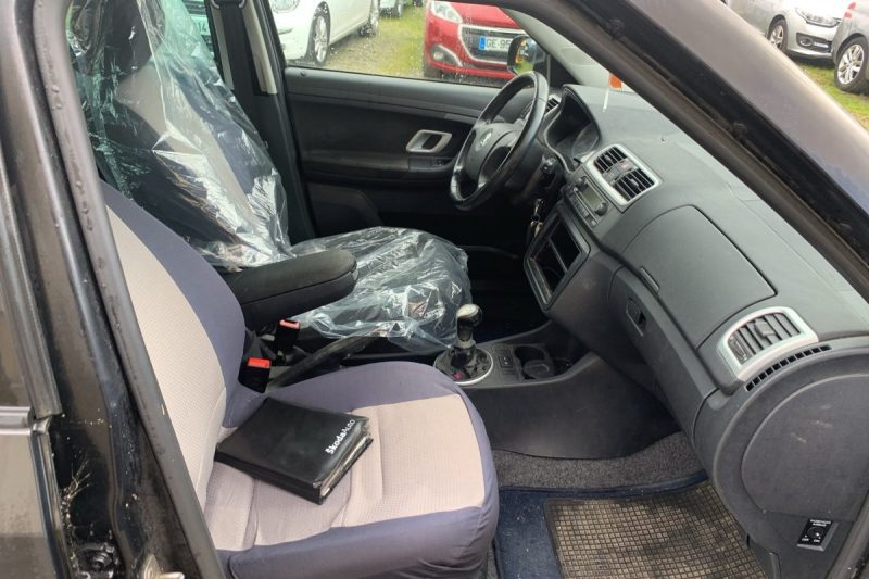 SKODA FABIA II 1.4 TDI 80CV Sport BVM5 Marchand/Export