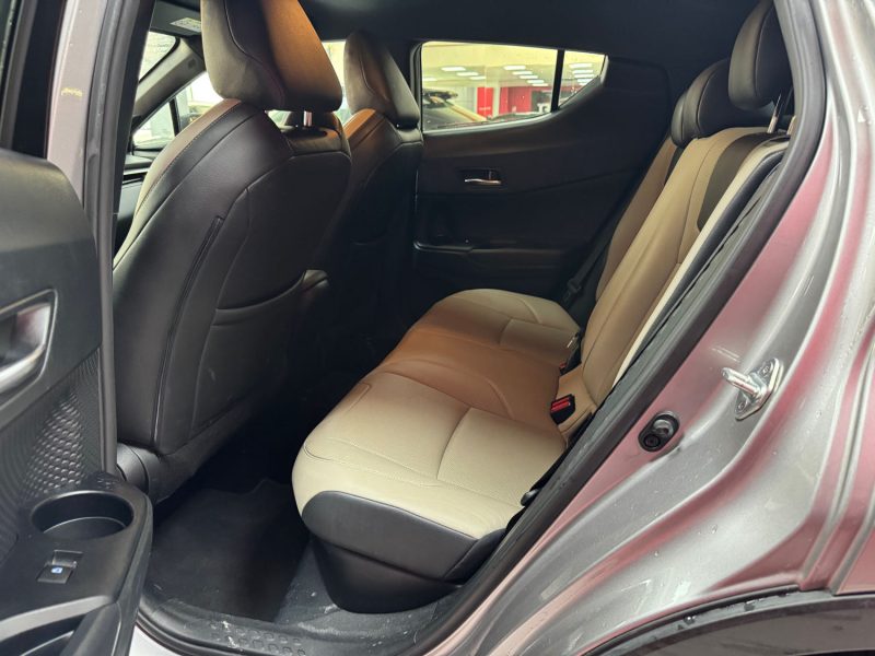 TOYOTA C-HR  HYBRIDE 122cv COLLECTION + MARCHE PIEDS/1 ERE MAIN/TVA RECUPERABLE