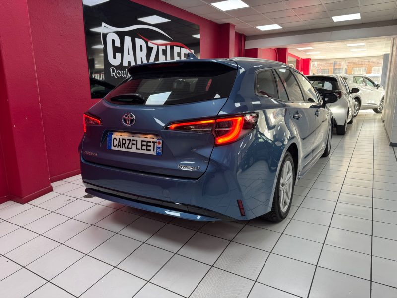 TOYOTA COROLLA TOURING SPORTS 122cv DYNAMIC BUSINESS/1 ERE MAIN/TVA RECUPERABLE