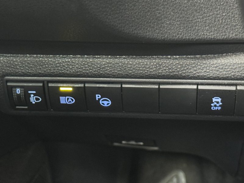 TOYOTA COROLLA TOURING SPORTS 122cv DYNAMIC BUSINESS/1 ERE MAIN/TVA RECUPERABLE