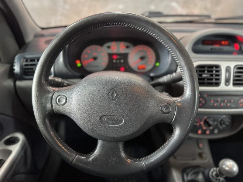 RENAULT CLIO II 2.0 16V SPORT 2000