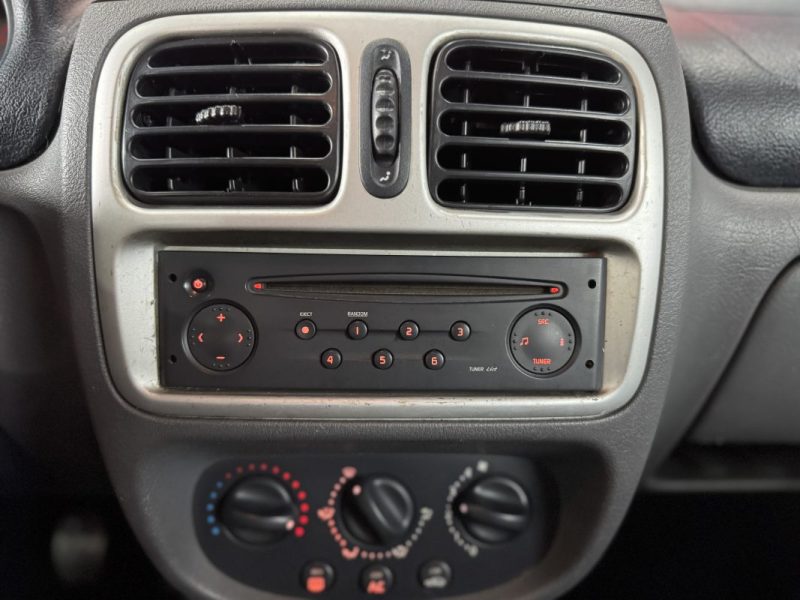 RENAULT CLIO II 2.0 16V SPORT 2000