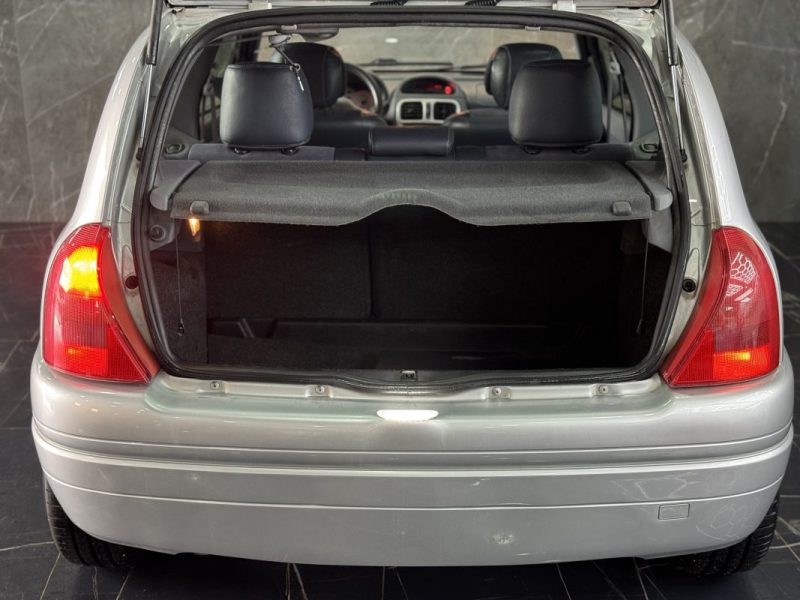RENAULT CLIO II 2.0 16V SPORT 2000