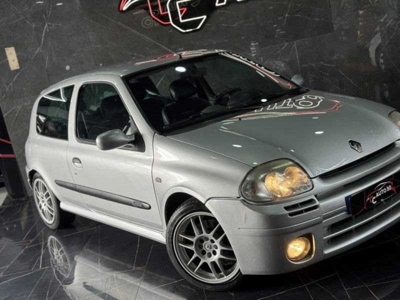 RENAULT CLIO II 2.0 16V SPORT 2000
