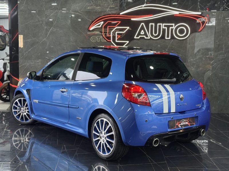 RENAULT CLIO III RENAULT SPORT Gordini RS CUP 2.0 16V 2011