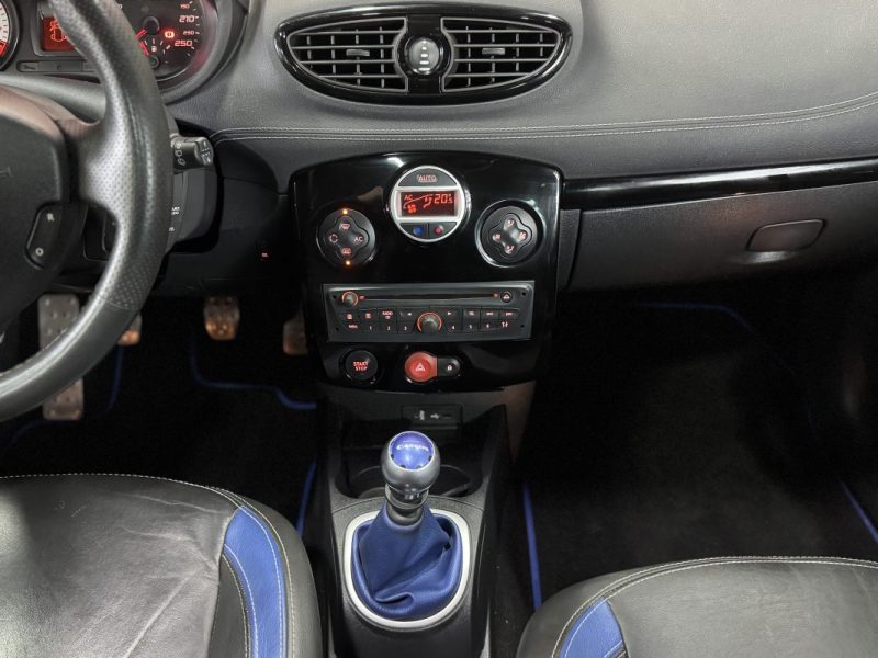RENAULT CLIO III RENAULT SPORT Gordini RS CUP 2.0 16V 2011