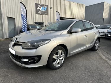 RENAULT MEGANEIII 1.5 DCI 110CH BOSE EDC ECO² Garantie