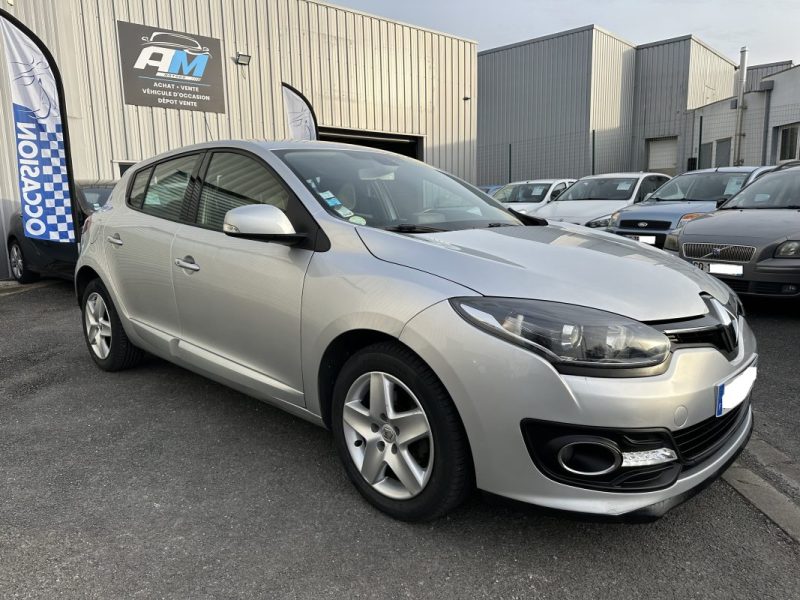 RENAULT MEGANEIII 1.5 DCI 110CH BOSE EDC ECO² Garantie