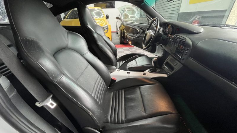 PORSCHE 911 CARRERA  3,4 l 300 cv Boîte manuelle KIT GT3 de type 997