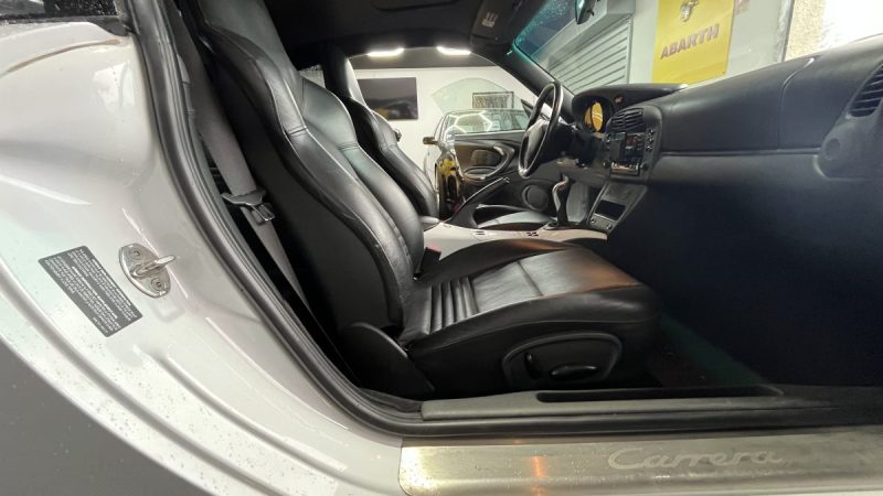 PORSCHE 911 CARRERA  3,4 l 300 cv Boîte manuelle KIT GT3 de type 997