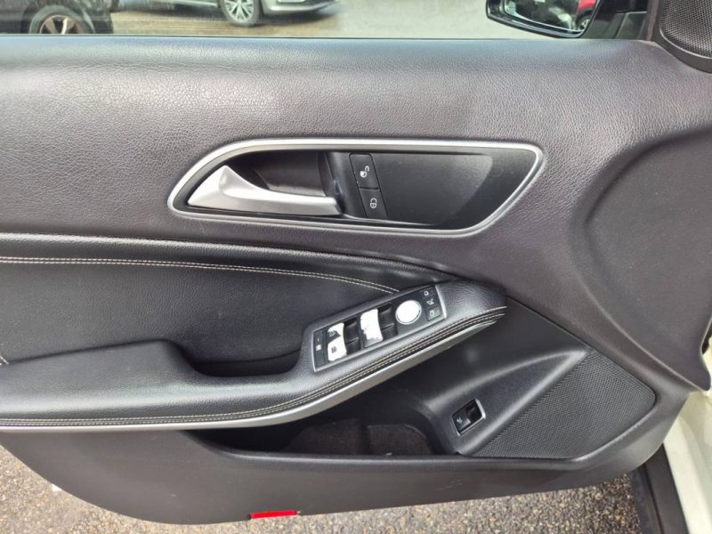 MERCEDES GLA 200 CDI FASCINATION  7G-DCT 2014