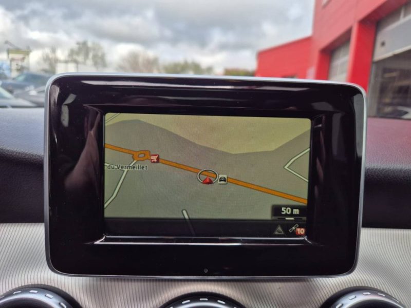 MERCEDES GLA 200 CDI FASCINATION  7G-DCT 2014