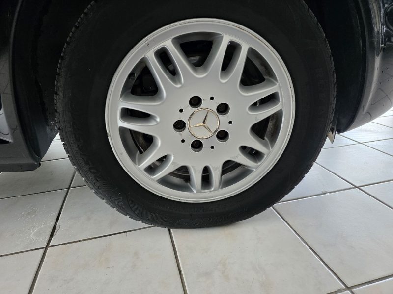 MERCEDES VIANO 2.2 CDI 150CH COMPACT TREND BA ANNEE 2009 311000KM 8 PLACES