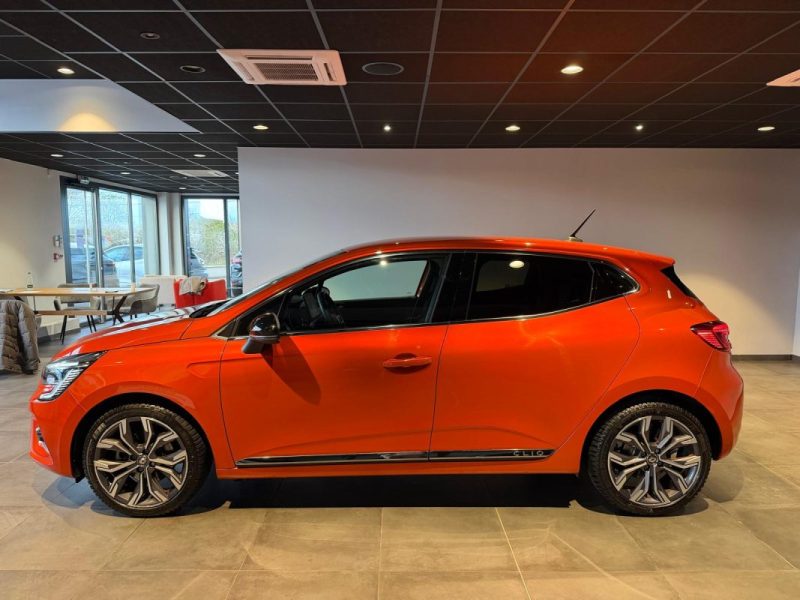 RENAULT CLIO 5 TCE 130 EDC INTENS ECRAN 9.3P / CAMERA / ANGLES MORTS / CHARGEUR INDUCTION /   2019