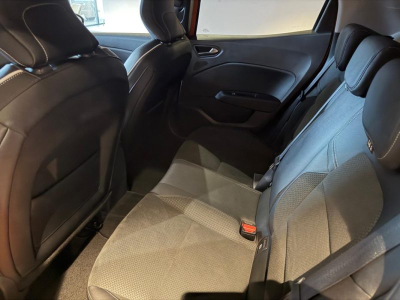 RENAULT CLIO 5 TCE 130 EDC INTENS ECRAN 9.3P / CAMERA / ANGLES MORTS / CHARGEUR INDUCTION /   2019