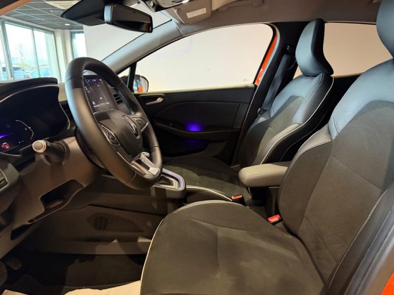 RENAULT CLIO 5 TCE 130 EDC INTENS ECRAN 9.3P / CAMERA / ANGLES MORTS / CHARGEUR INDUCTION /   2019