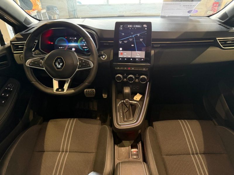 RENAULT CLIO V 1.6 E-TECH 145 CH ENGINEERED / SIEGES CHAUFFANTS / PACK SAFETY 