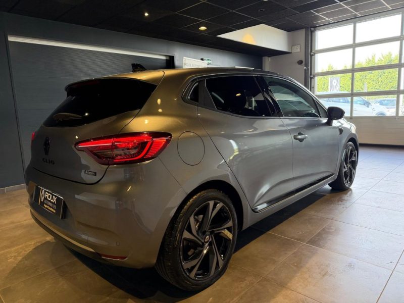 RENAULT CLIO V 1.6 E-TECH 145 CH ENGINEERED / SIEGES CHAUFFANTS / PACK SAFETY 