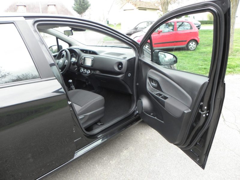 TOYOTA YARIS 1.5 VVT-I 110 CH DYNAMIC 5 PORTES - 6 CH 2017