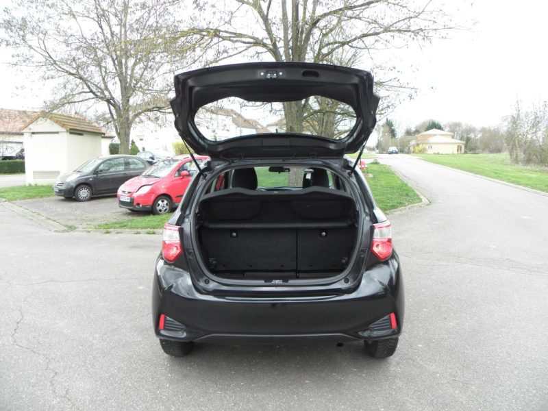 TOYOTA YARIS 1.5 VVT-I 110 CH DYNAMIC 5 PORTES - 6 CH 2017