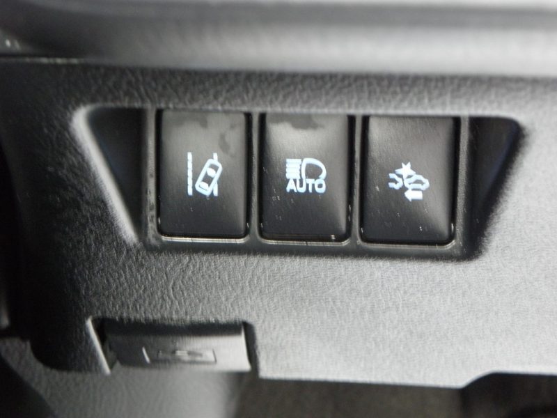 TOYOTA YARIS 1.5 VVT-I 110 CH DYNAMIC 5 PORTES - 6 CH 2017