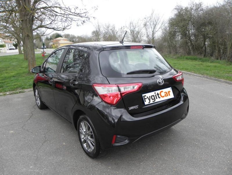 TOYOTA YARIS 1.5 VVT-I 110 CH DYNAMIC 5 PORTES - 6 CH 2017