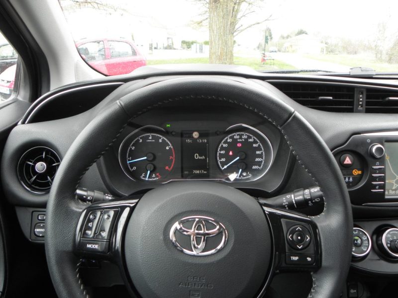 TOYOTA YARIS 1.5 VVT-I 110 CH DYNAMIC 5 PORTES - 6 CH 2017